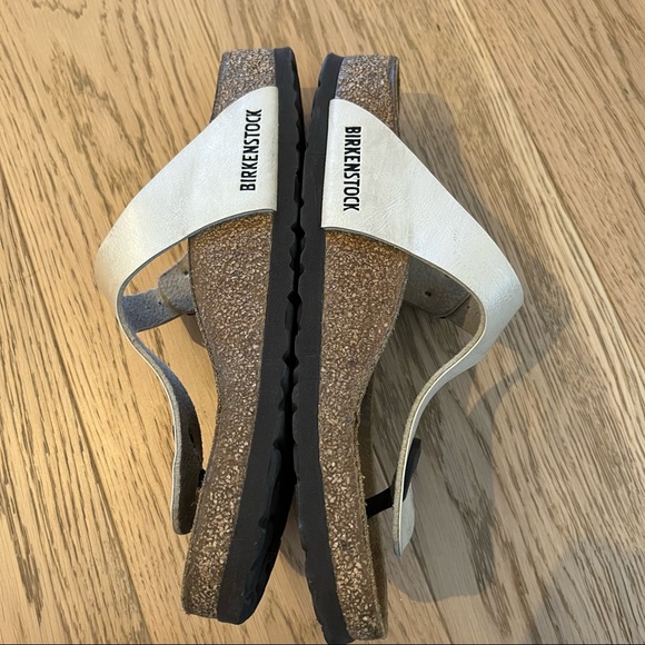 Birkenstock Gizeh Pearl Leather Sandal - Picture 3 of 14